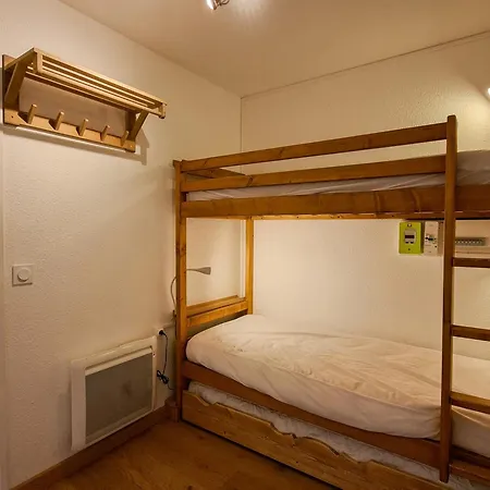 Renove Confortable, Proche Pistes Et Commerces, Balcon *